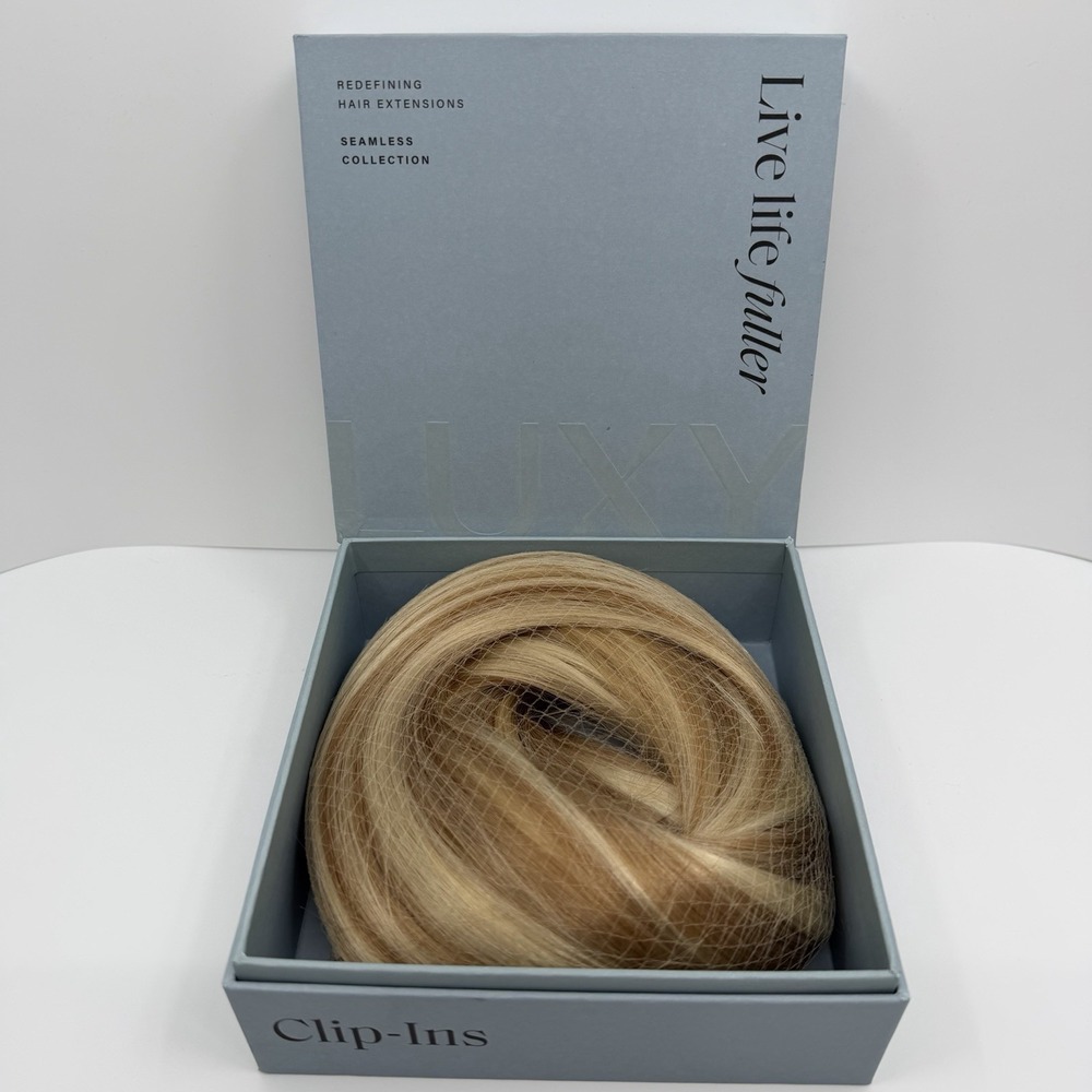 Luxy Seamless Clip In Hair Extensions 20" Dirty Blonde Highlights New Open Box